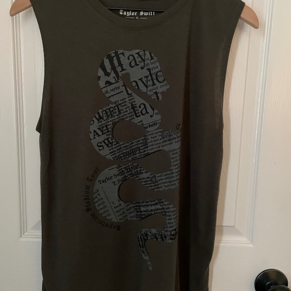 Taylor Swift Tops - Taylor Swift Reputation Tour tank